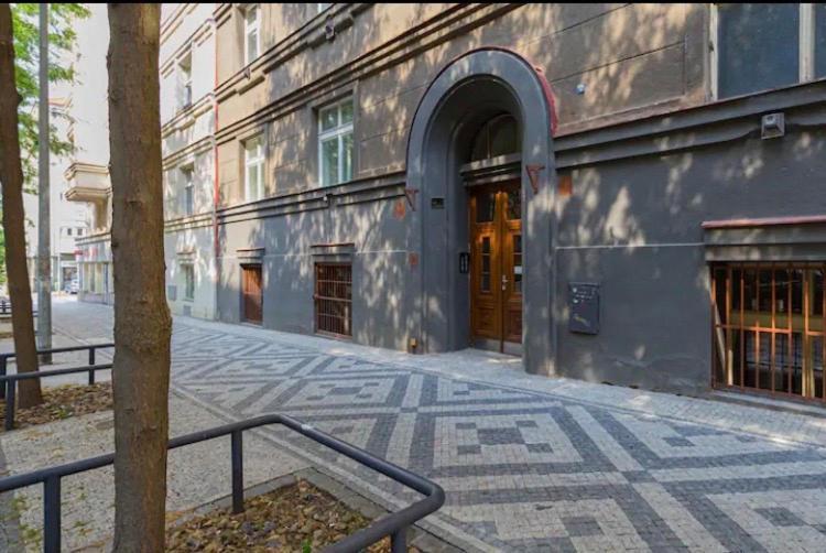 Lenka'S Cozy Red Studio + Lenka'S Cozy Gold Apartment Praag Buitenkant foto